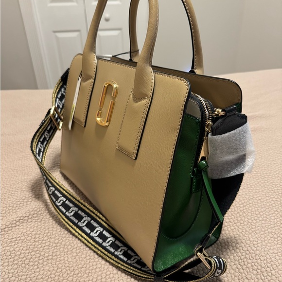 Marc Jacobs Beige Satchel with Gold Accents - Picture 4 of 13